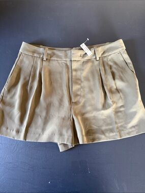 Madewell Olive Pleated High-Rise Shorts
